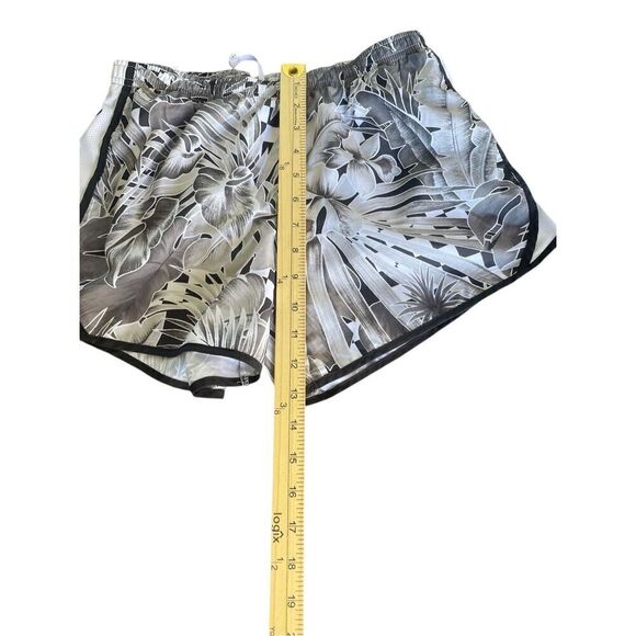 Nike Dri Fit Athletic Women’s Shorts Tropical Floral XL Black/ Gray - Picture 3 of 9